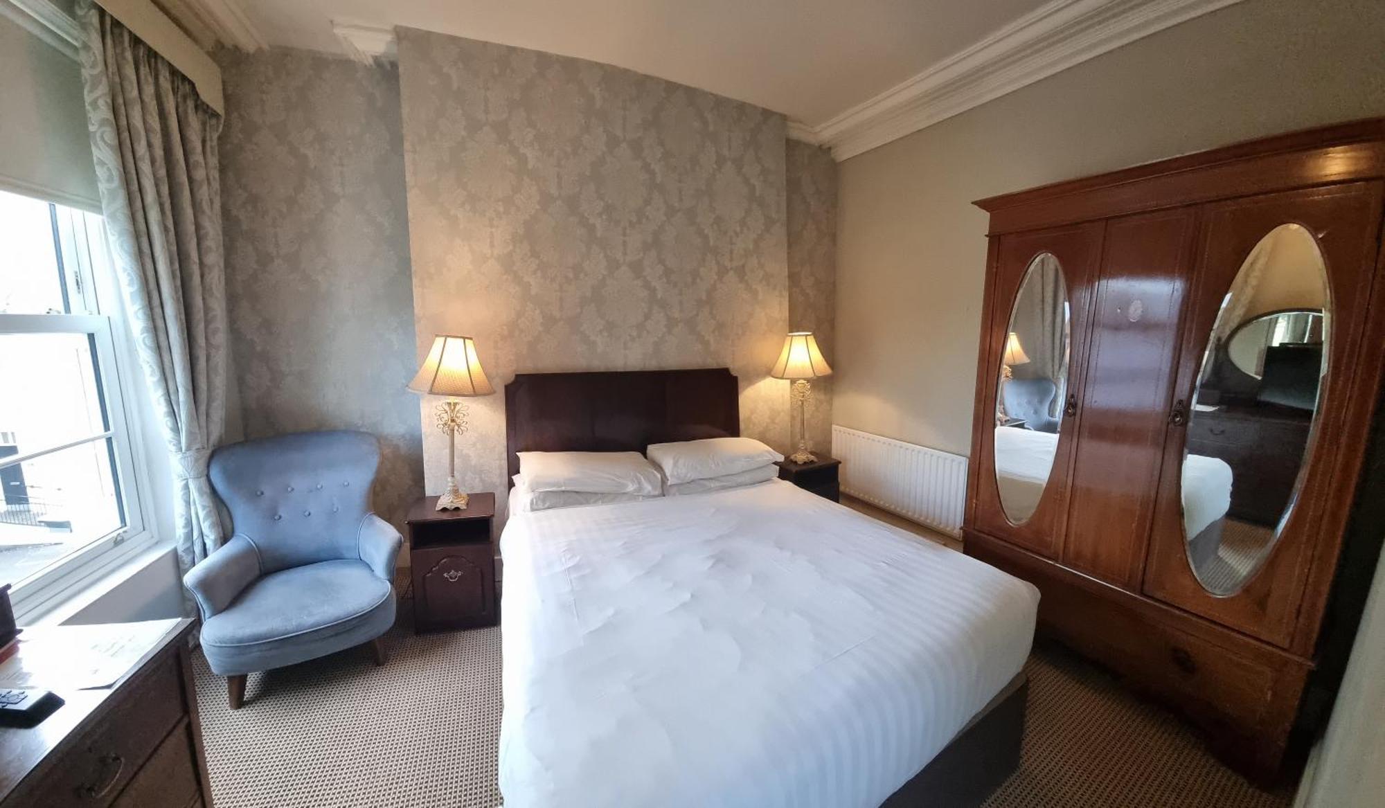 Charlemont House Moy Bed & Breakfast Room photo
